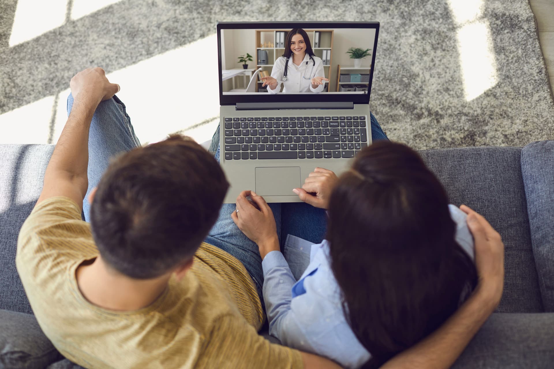 Ofrecemos atención psicológica online